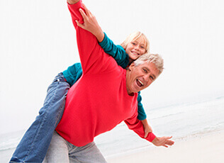 Seniors heureux et actifs
